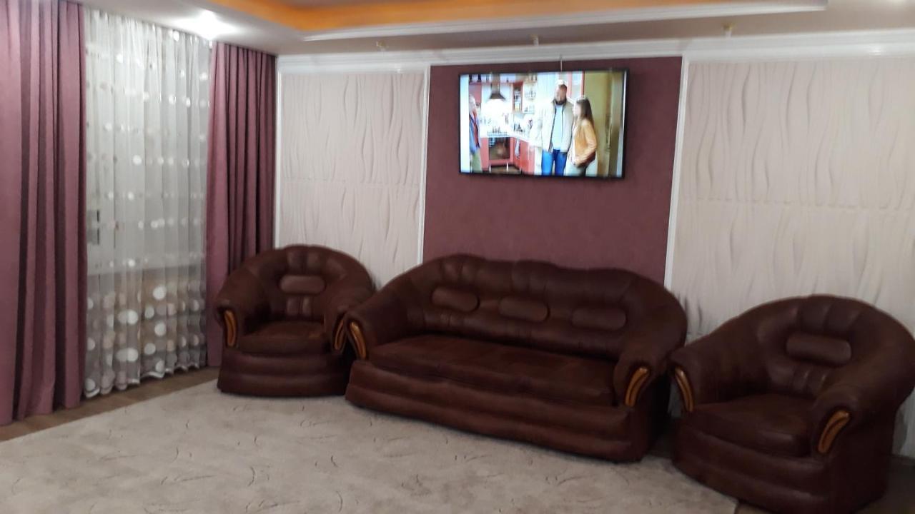Apartment In A New House 크레멘축 외부 사진